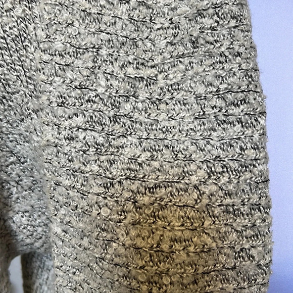 BCBGeneration Light Gray Shawl Long Sleeve Size Large - Picture 2 of 7